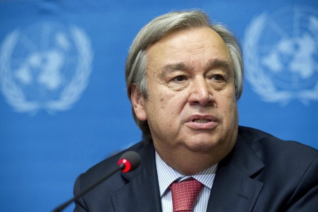António Guterres Pede Contenção no País • Diário Económico