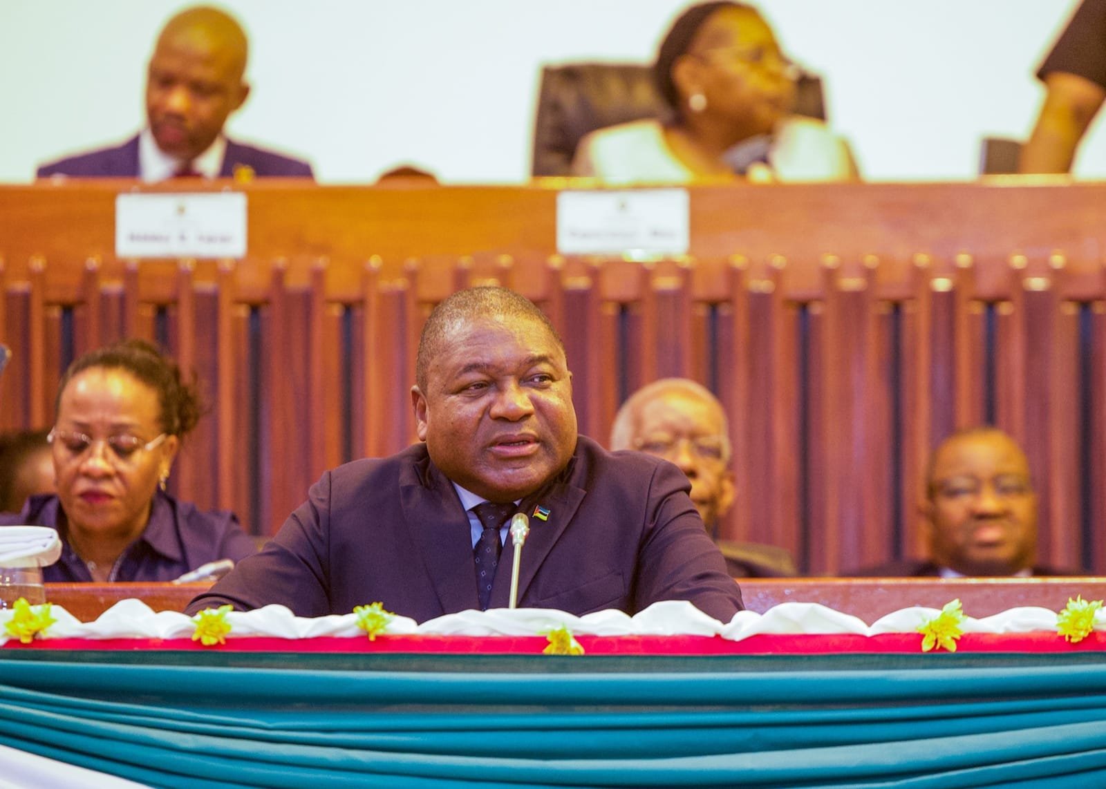 "Em Janeiro Deixo a Presidência", Garante Nyusi • Diário Económico