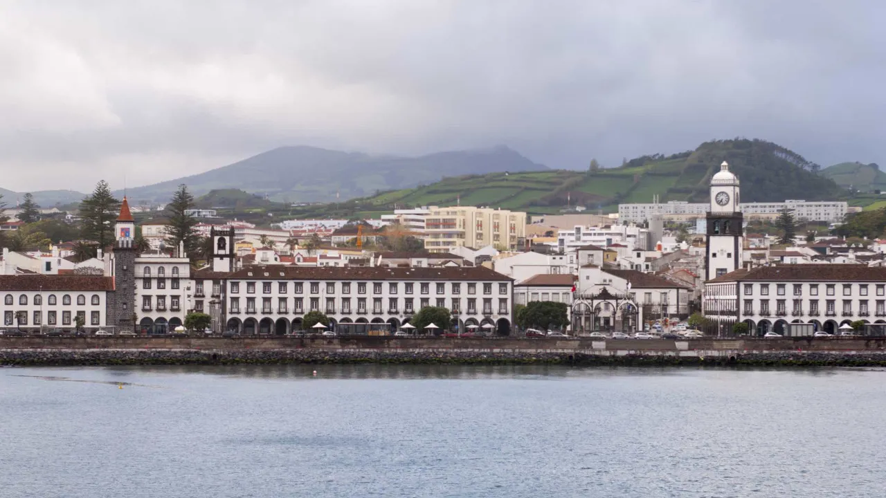 Acesso de imigrantes ao subsídio nos Açores corrige "erro crasso"