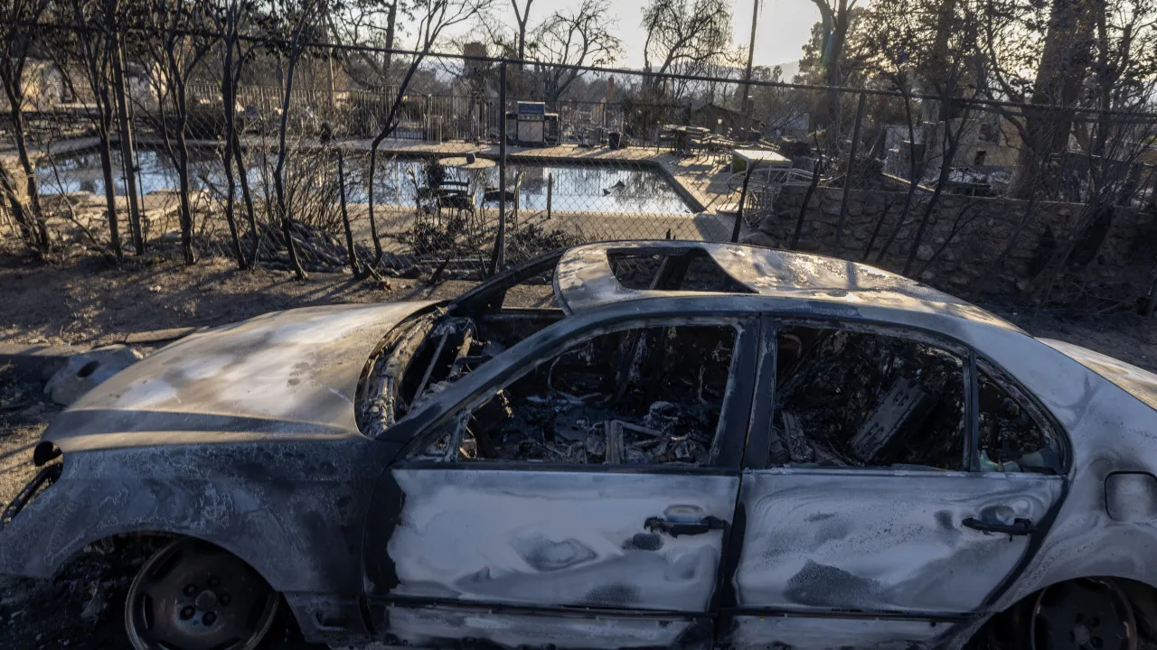 Dos 'lasers' a Diddy, teorias da conspiração proliferam após fogos em LA