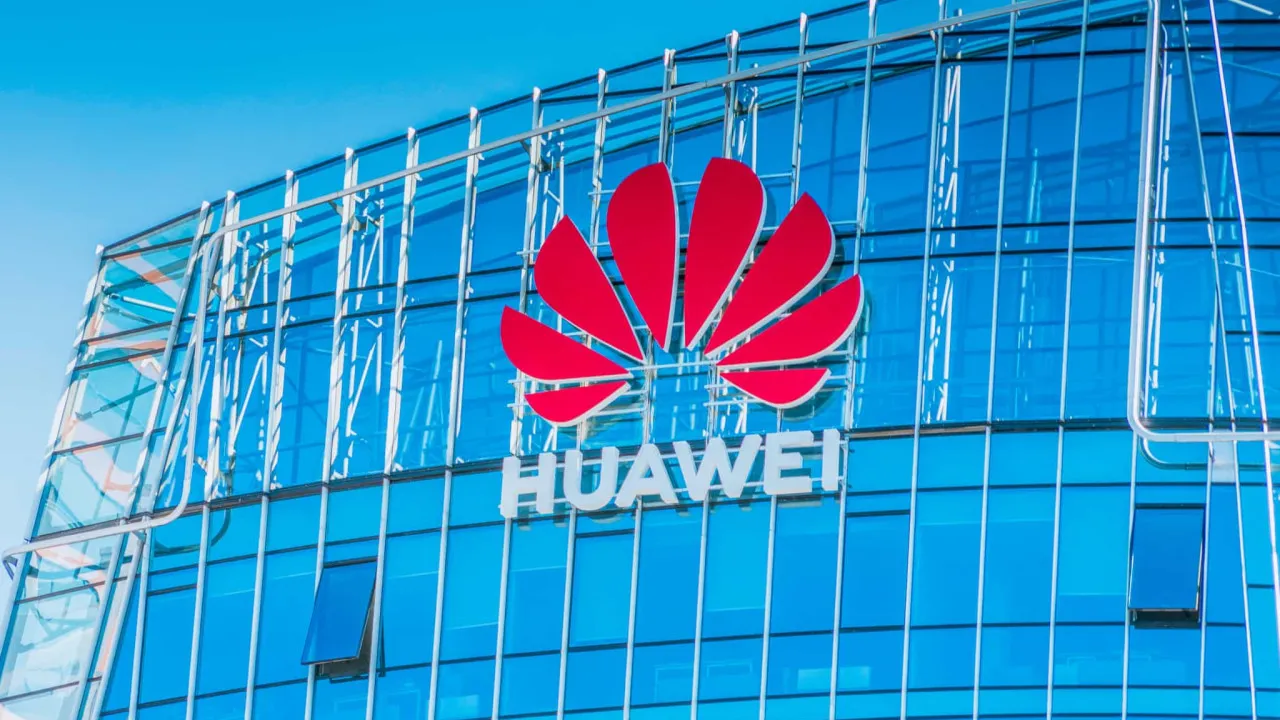 Huawei pode recuperar lugar de destaque entre marcas de telemóveis