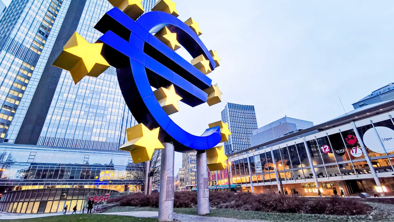 Inflação de 2,4% na zona euro em dezembro e 2,7% na UE