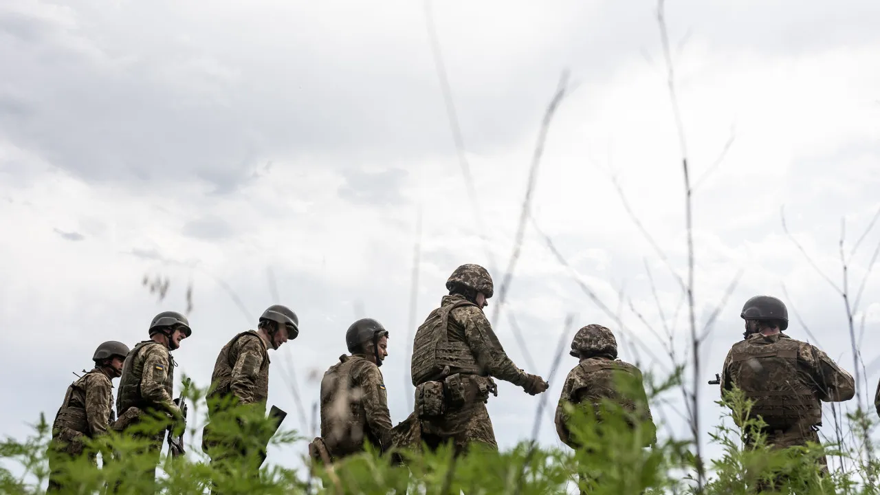 Kyiv acusa Moscovo de executar pelo menos seis soldados ucranianos