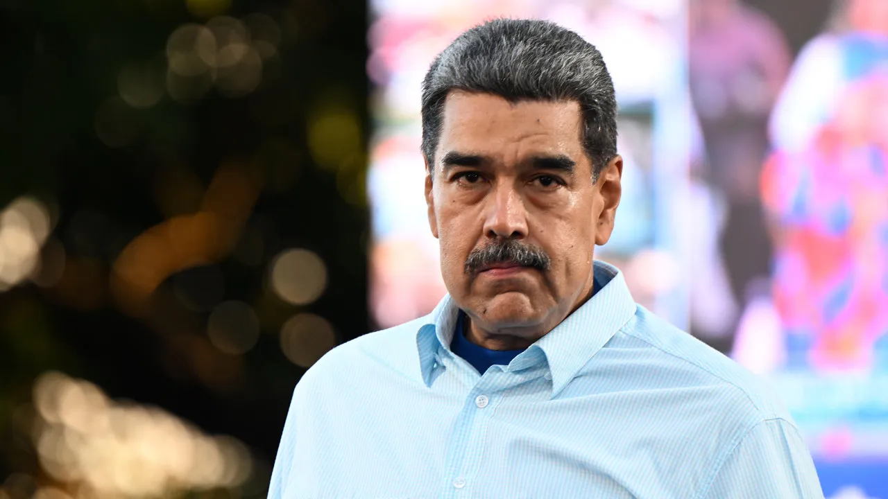 Maduro anuncia exercícios militares e policiais para garantir paz na Venezuela