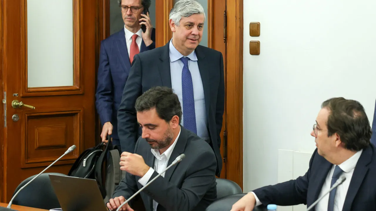 "Não há nenhum salário fora da tabela no Banco de Portugal"