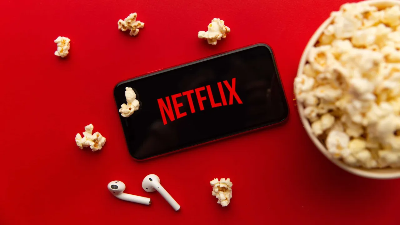 Netflix confirma que vai aumentar preços. Sim, em Portugal também
