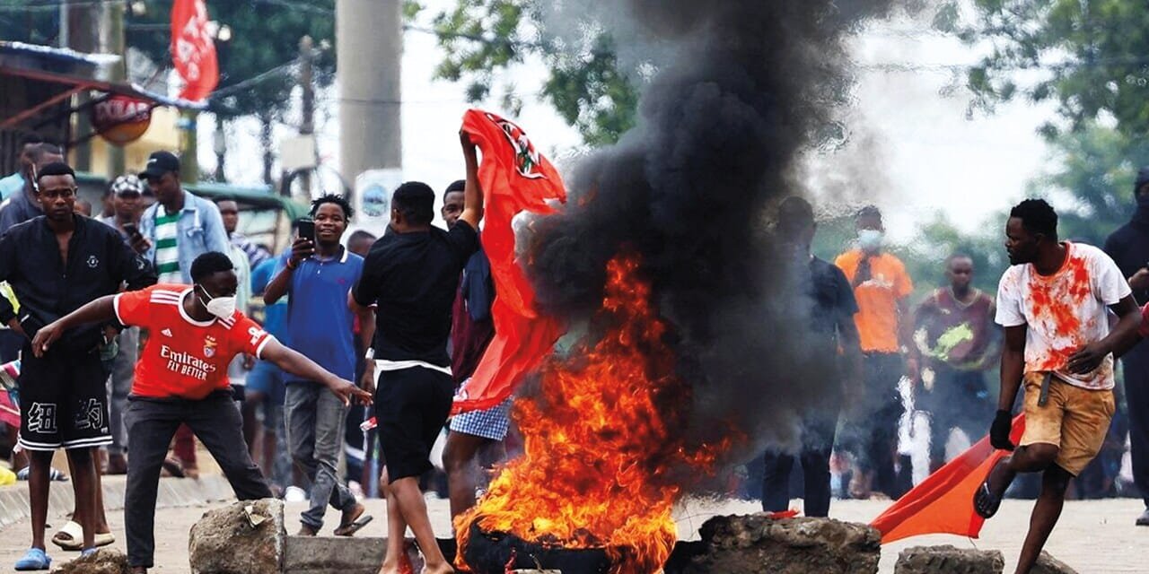 Oito Mortos Nos Protestos de Hoje • Diário Económico