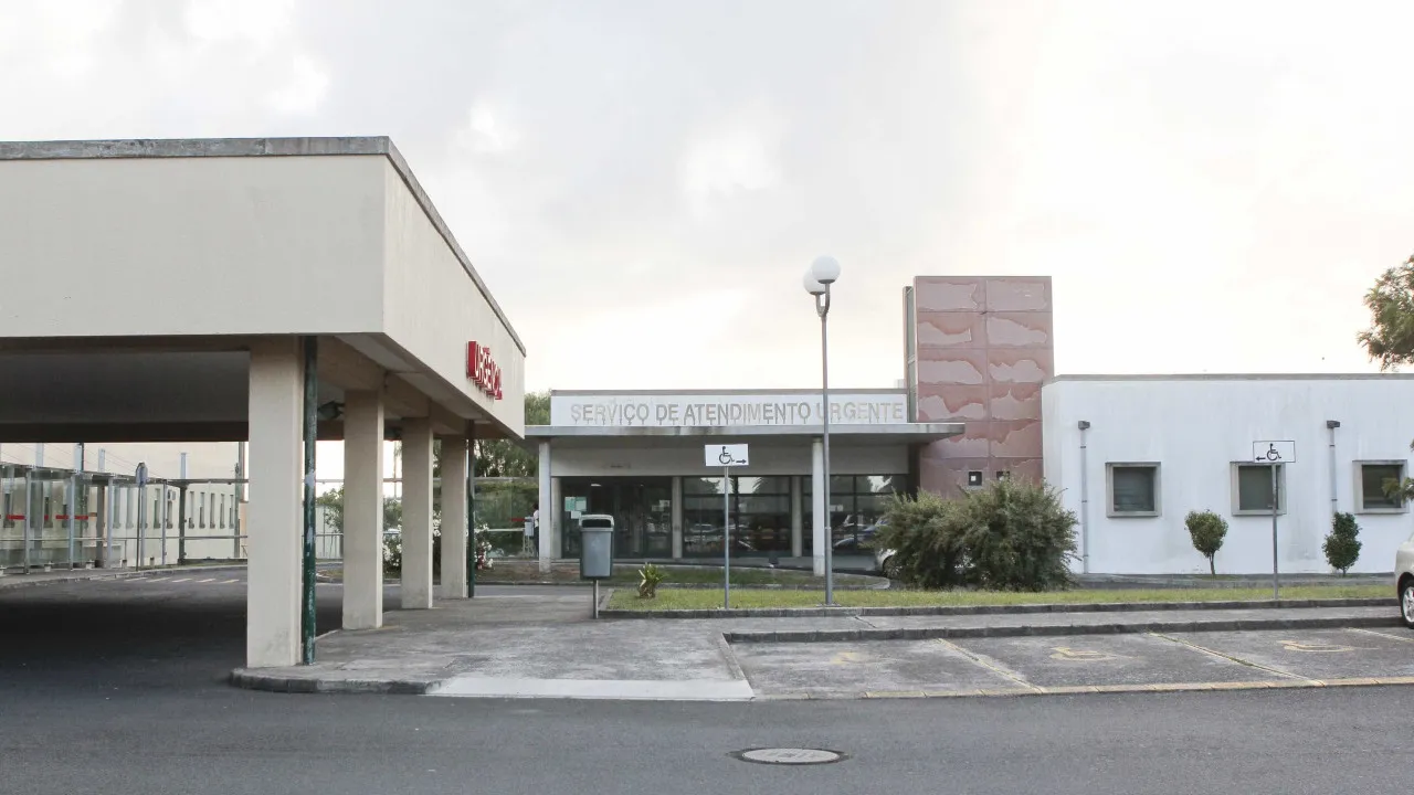 PS/Açores exige relatórios sobre danos do incêndio no hospital