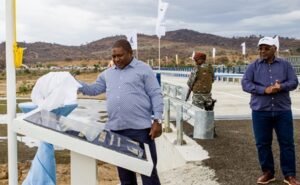 Presidente da República inaugura Ponte sobre o Rio Revúbuè, em Tete