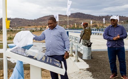 Presidente da República inaugura Ponte sobre o Rio Revúbuè, em Tete