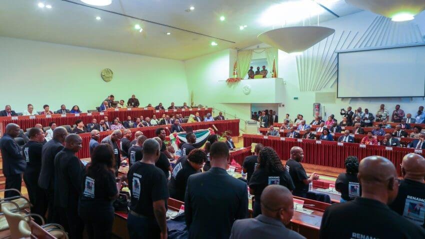 Renamo anuncia que não tomará posse na Assembleia da República em sinal de protesto