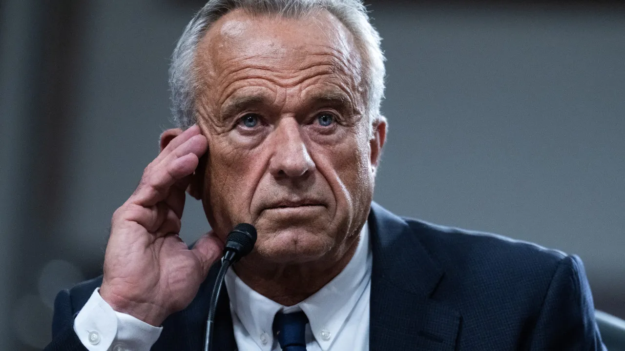 Teorias antivacina e oposição ao aborto dominam audição de RFK Jr