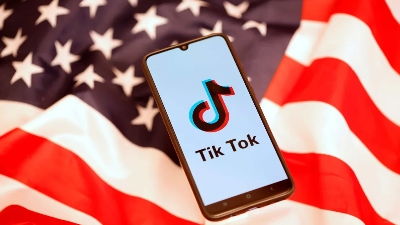 Trump assina ordem executiva que suspende por 75 dias proibição do TikTok