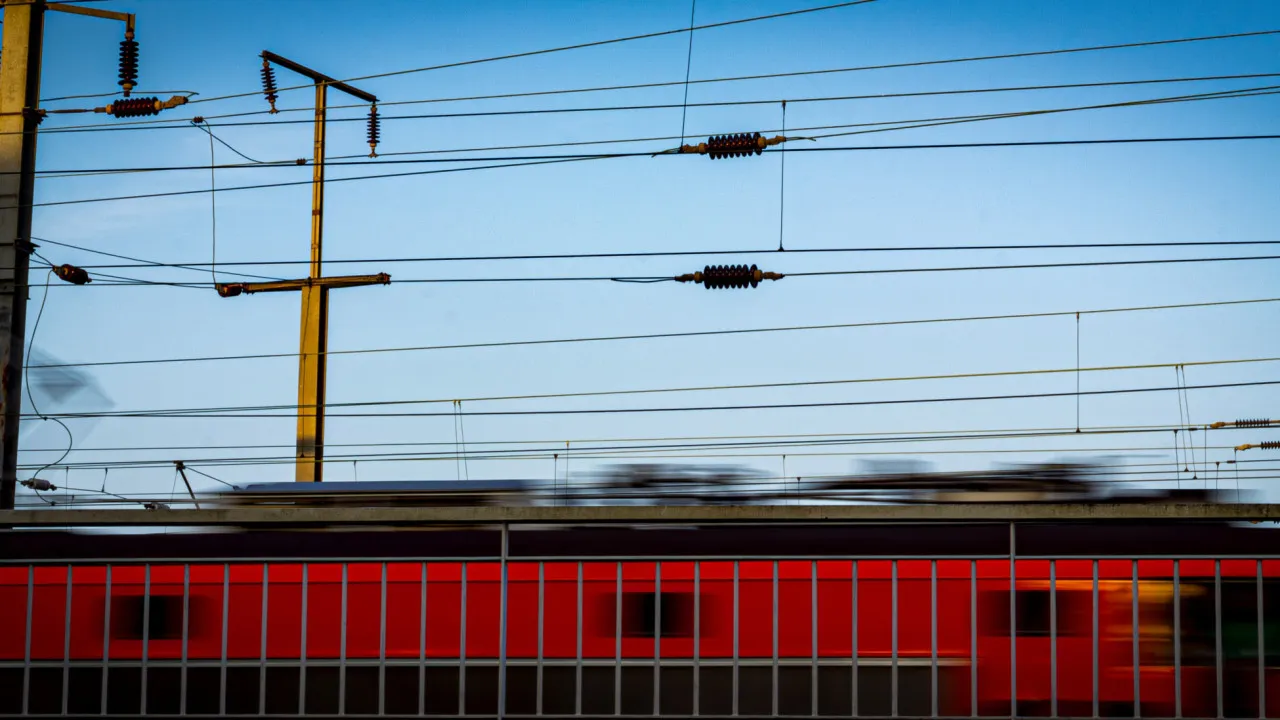 Um morto em atropelamento ferroviário no Barreiro. Circulação cortada