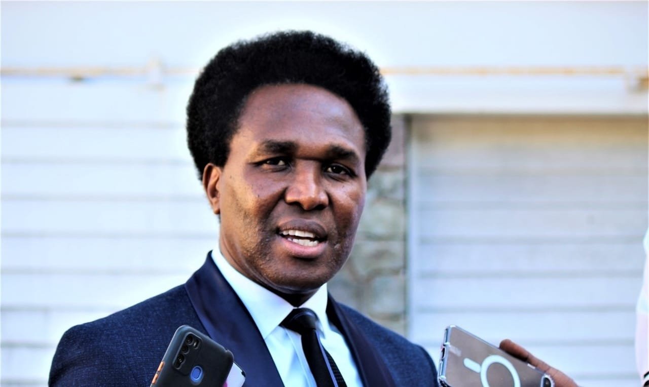 Venâncio Mondlane e Daniel Chapo Estão em Contacto Para Resolver a Actual Crise Política • Diário Económico