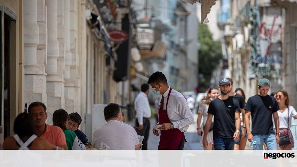 Afinal não são só salários. Há outros fatores a explicar inflação persistente nos serviços - União Europeia