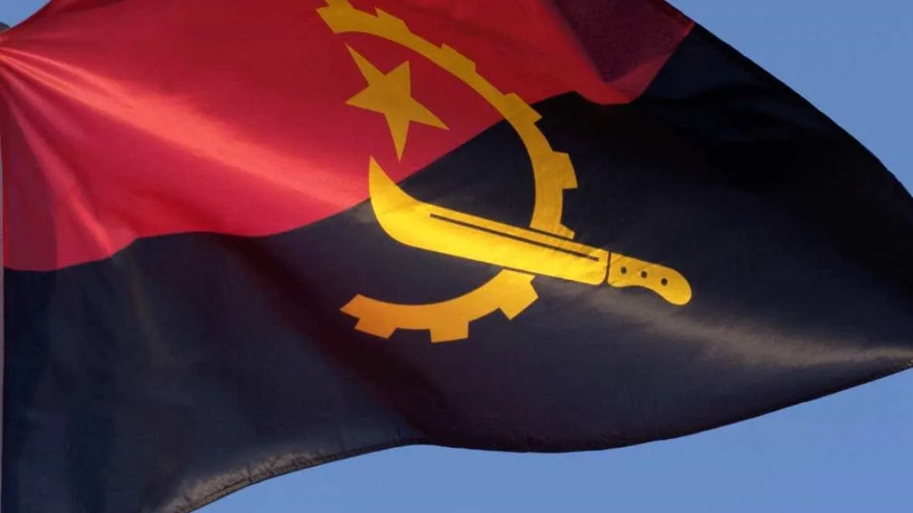 Angola negoceia empréstimo de 950 milhões de euros com o espanhol BBVA