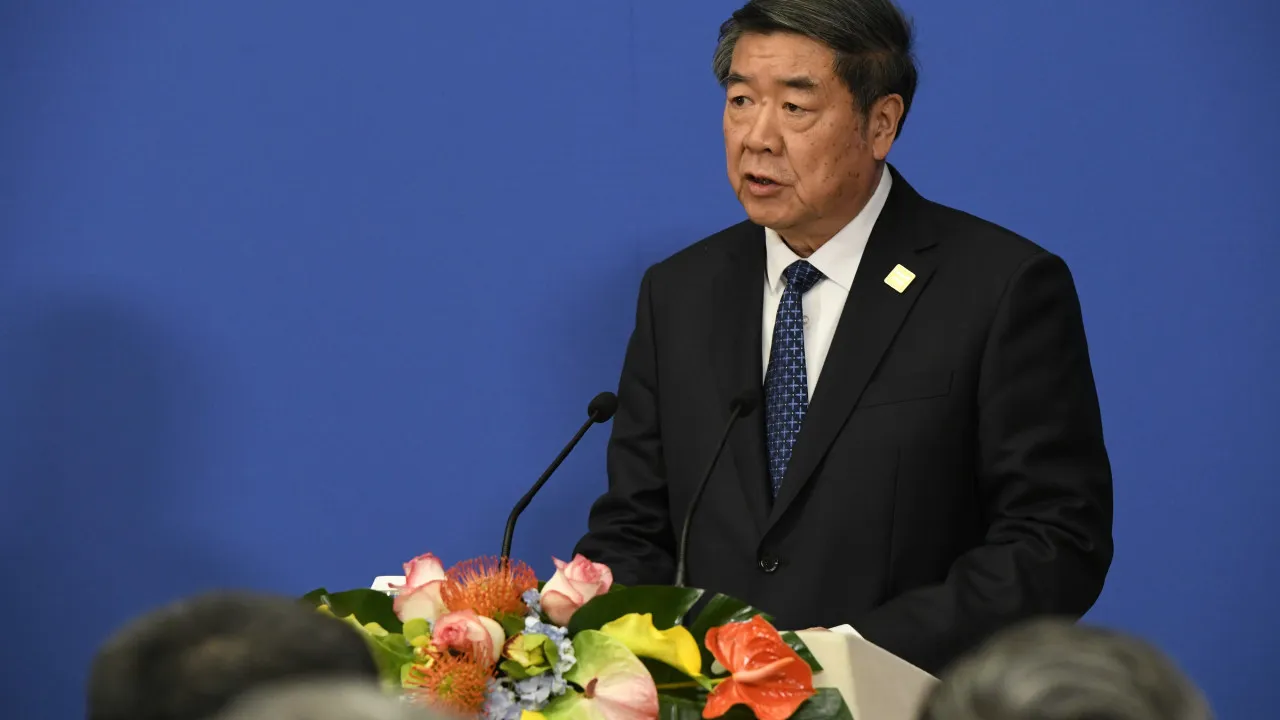 China diz que vai falar com secretário do Tesouro dos EUA pela 1.ª vez