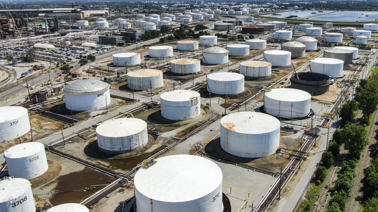 Cotação do Brent para entrega em abril sobe 0,58% para 76,48 dólares