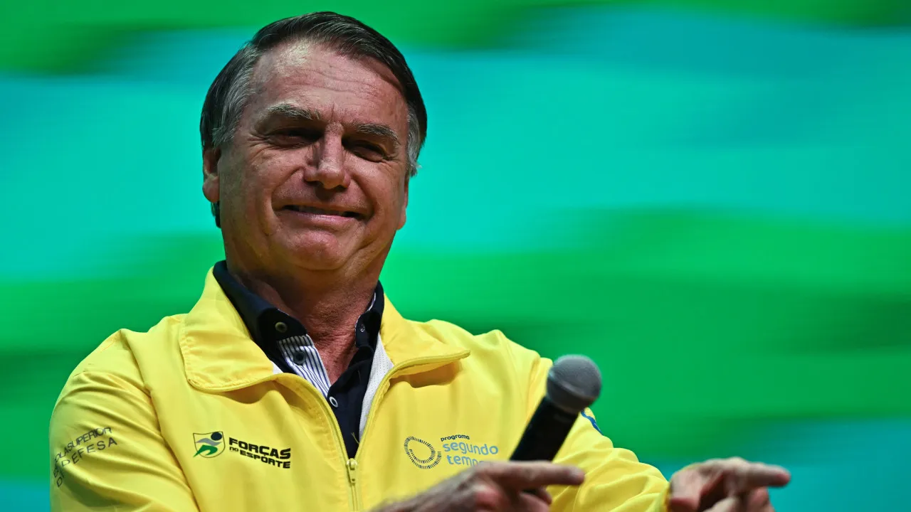 Defesa de Bolsonaro reforça pedido de prazo para responder a denúncia de golpe