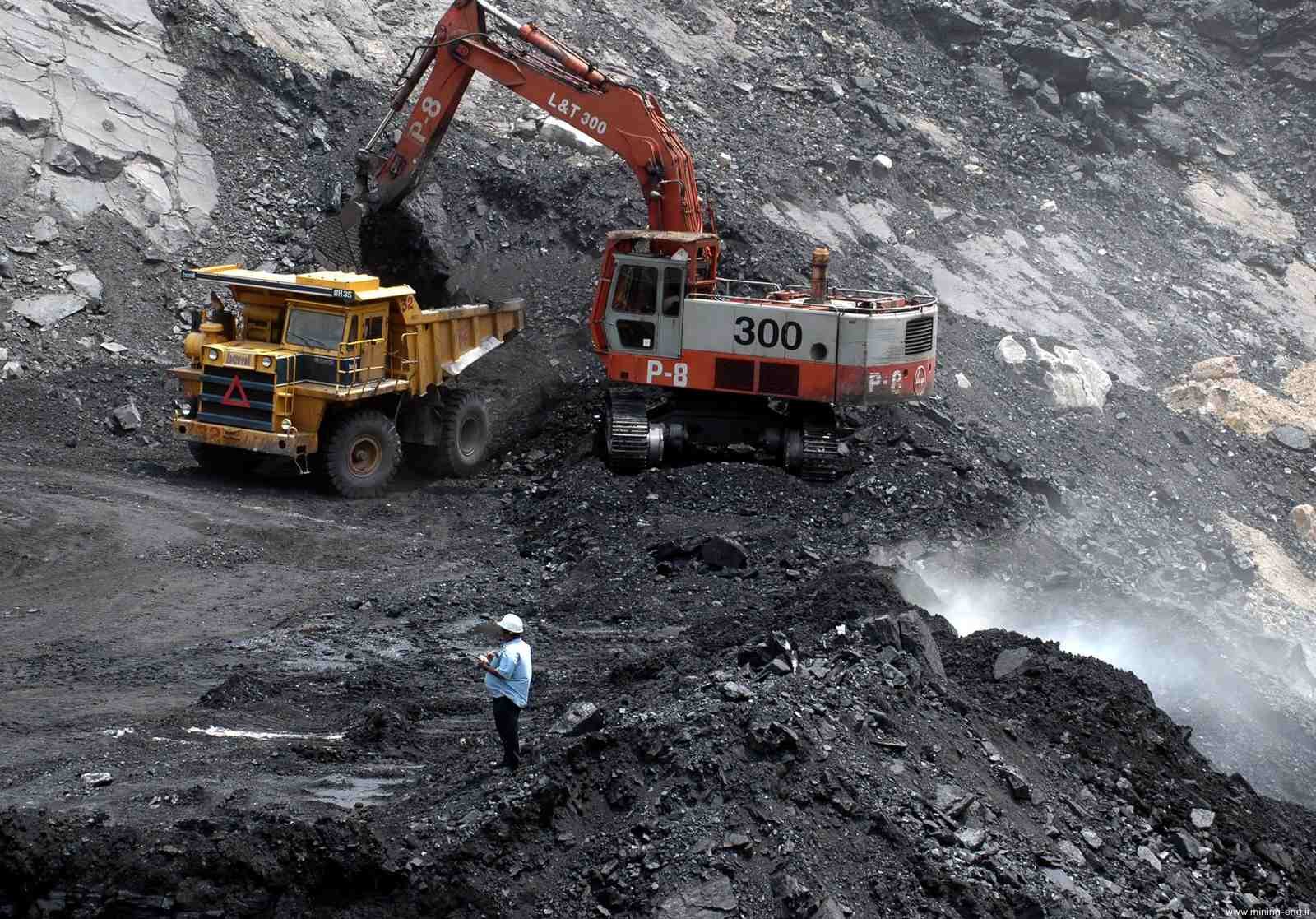 Governo Aposta no Crescimento da Indústria Mineira Rumo à Visão 2030 • Diário Económico