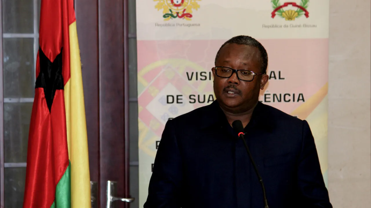 Presidente guineense realiza visita de Estado à Rússia na quarta-feira