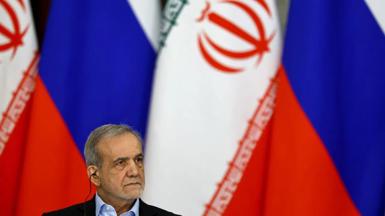 Presidente iraniano diz que não procura dotar Irão com armas nucleares