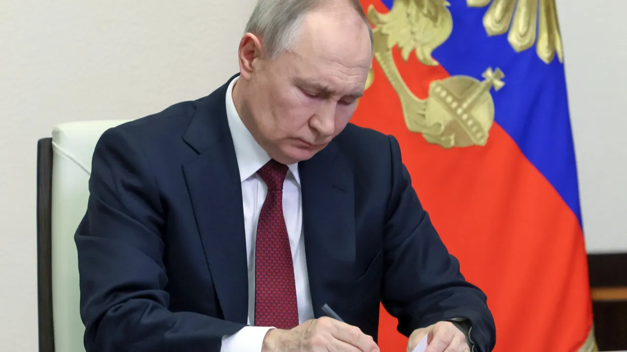 Putin aceita europeus em acordo de paz e investimento dos EUA