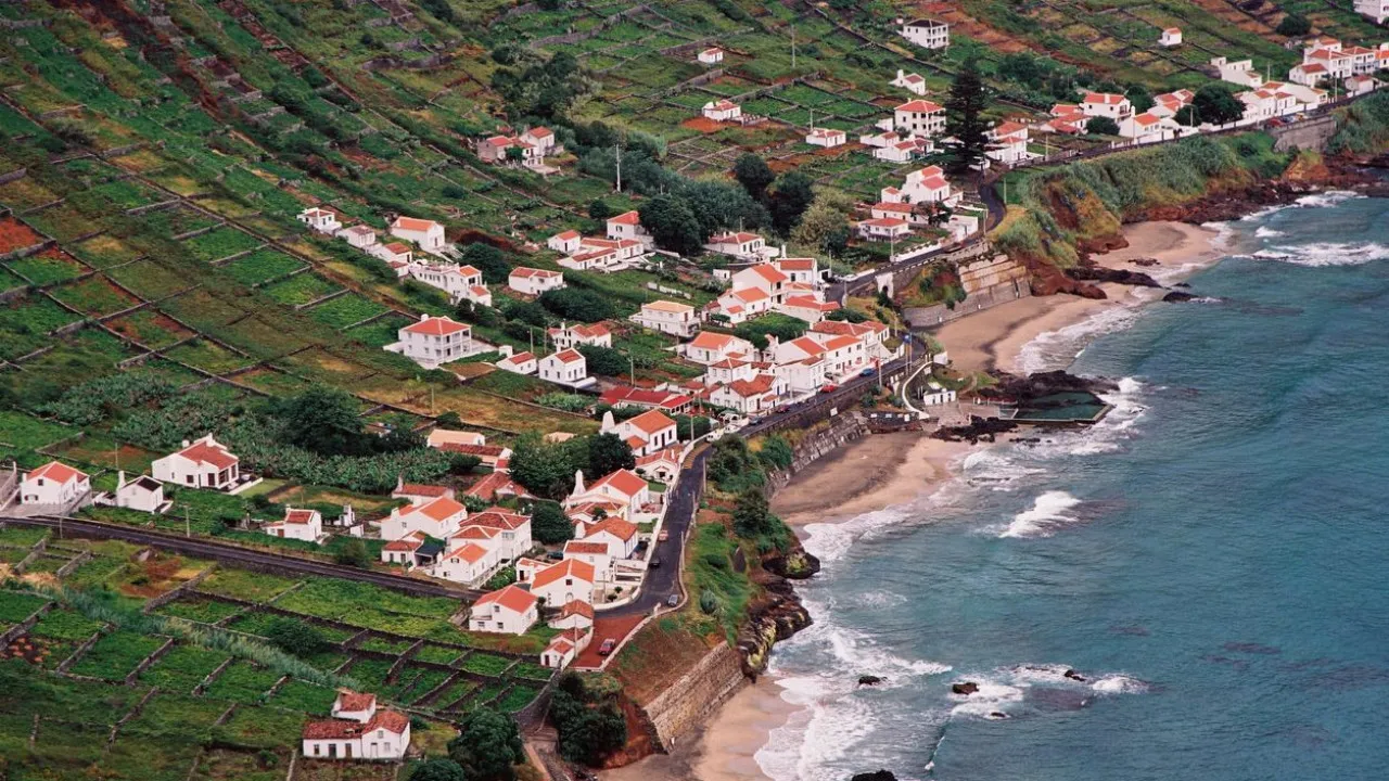 Retomadas buscas por pescador desaparecido na ilha de Santa Maria