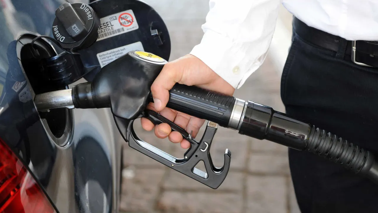 Tem carro a gasóleo? Afinal... Veja aqui o que aconteceu aos combustíveis
