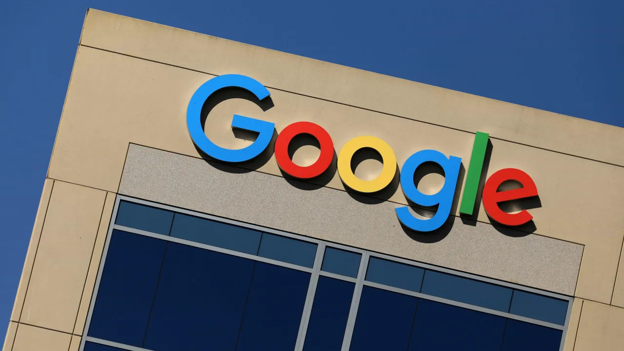 Tribunal suspende realização de teste sobre conteúdos online pela Google