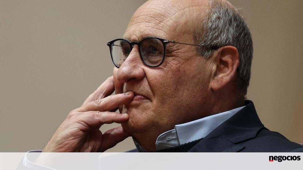 Vitorino à beira de tomar decisão sobre candidatura a Belém - Economia