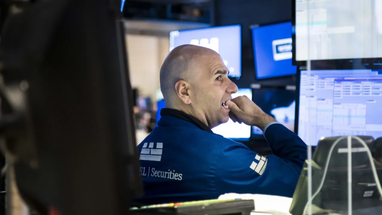 Wall Street tenta recuperar das perdas da semana passada