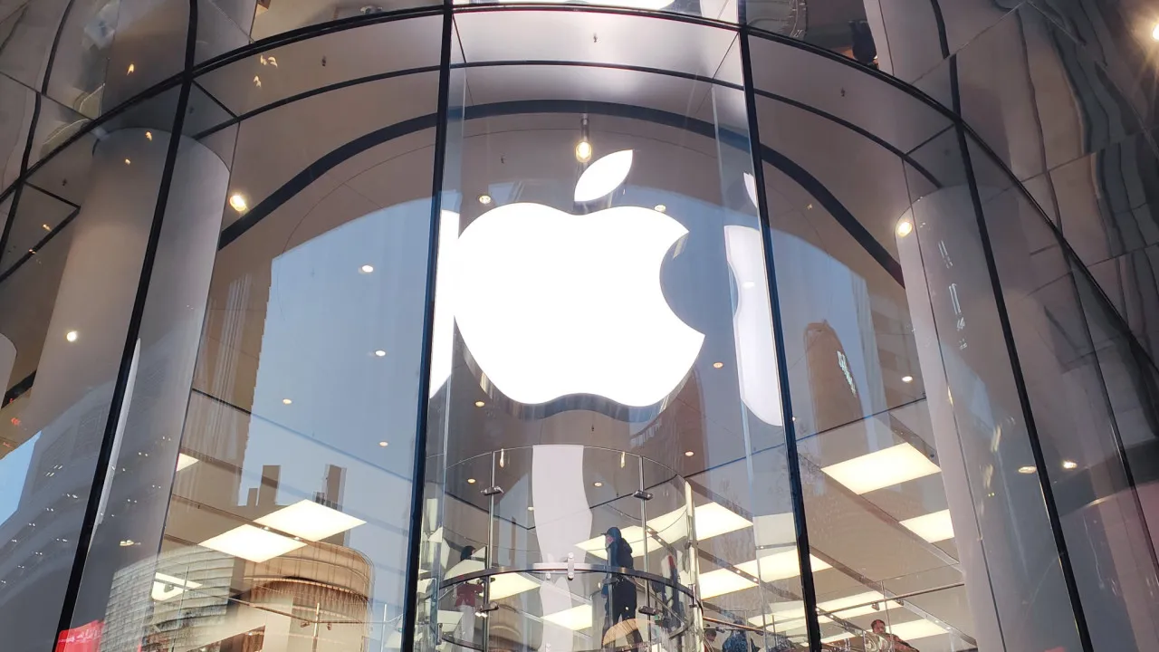 Apple planeia lançar dois dobráveis em 2026, diz analista