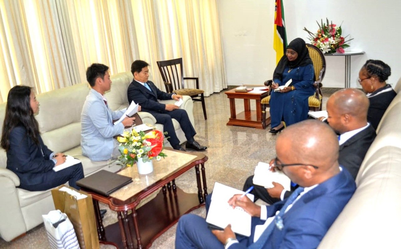 Coreia do Sul Pede “Leis Eficazes” Para Acelerar Investimentos em Moçambique • Diário Económico