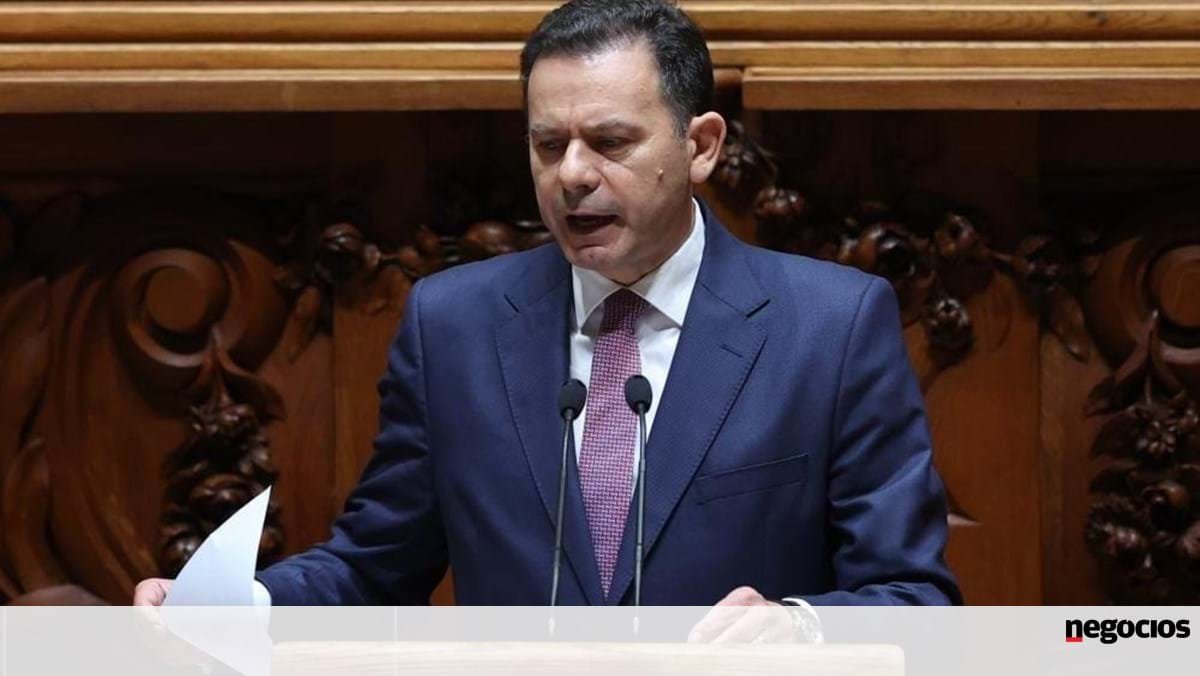 Montenegro ganha a Pedro Nuno Santos na competência e capacidade de formar governo - Política