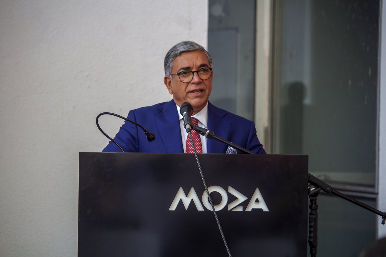 Presidente do Moza Banco Cessa Funções Após 45 Anos de Carreira • Diário Económico