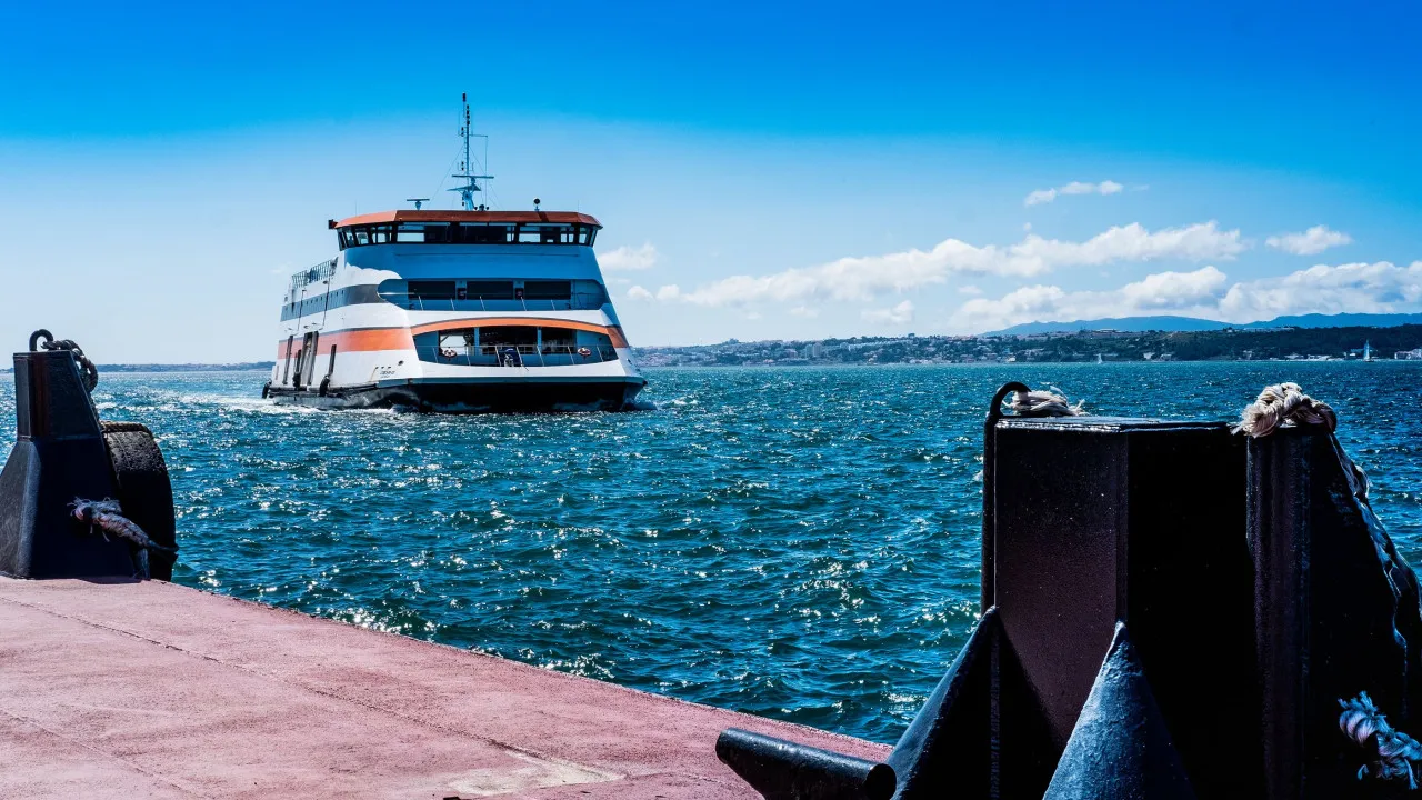Seixal-Cais do Sodré terá três navios elétricos a partir de segunda-feira