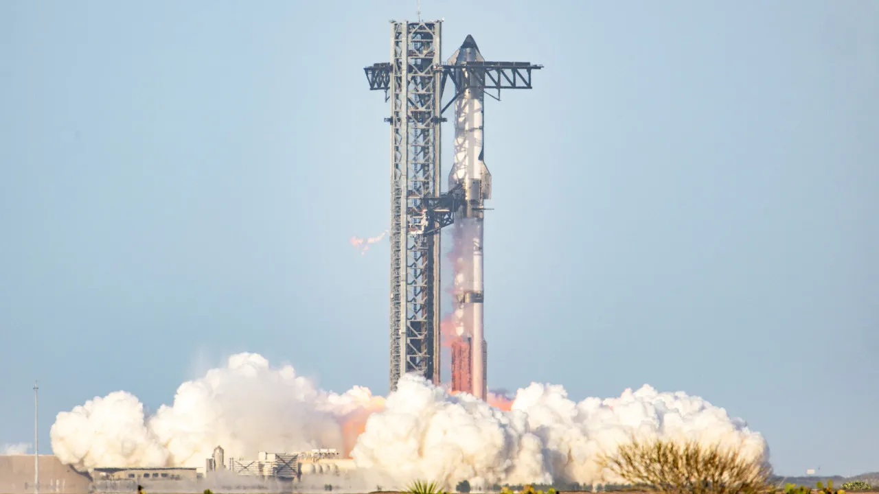 SpaceX voltou a perder contacto com módulo superior do Starship