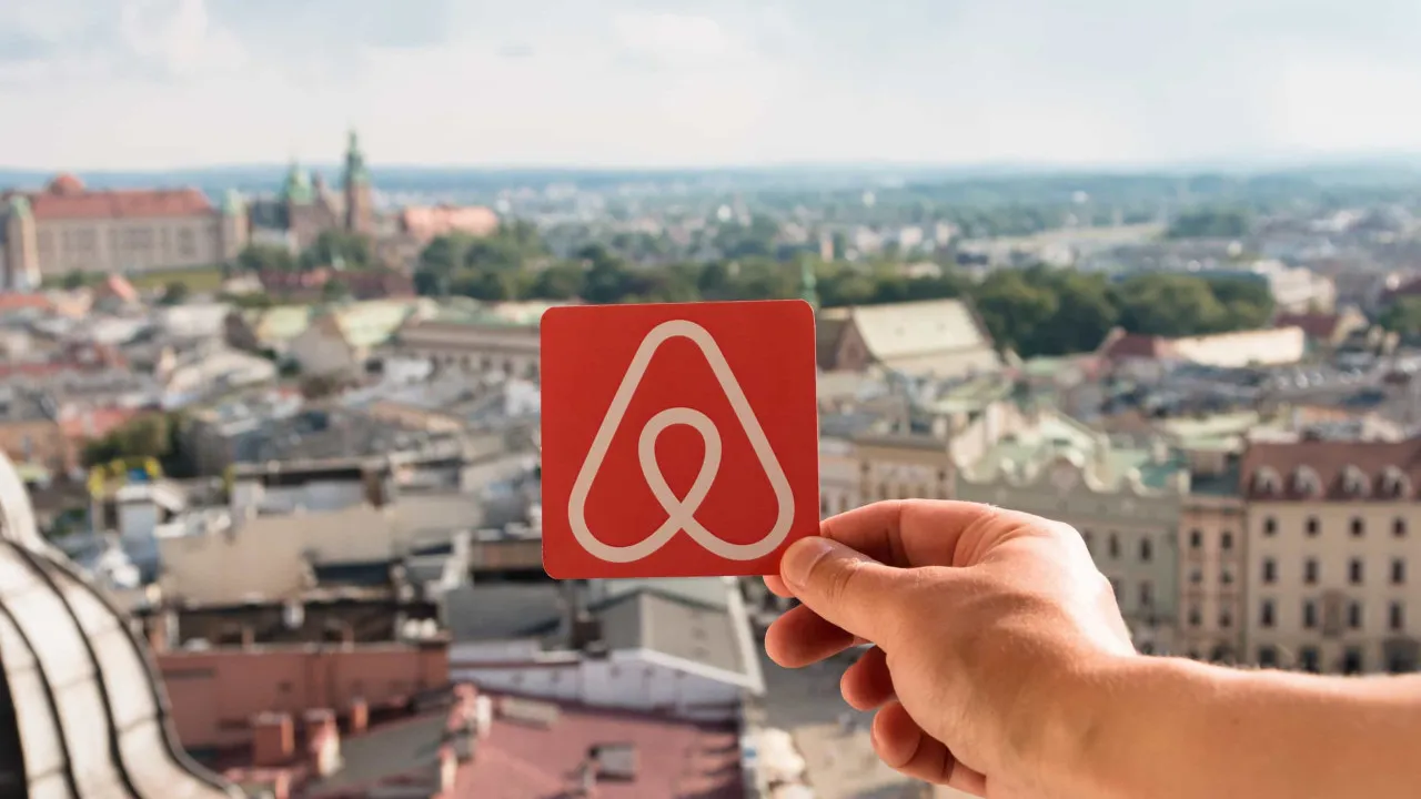 Airbnb diz que alterações às regras de AL em Lisboa prejudicam famílias