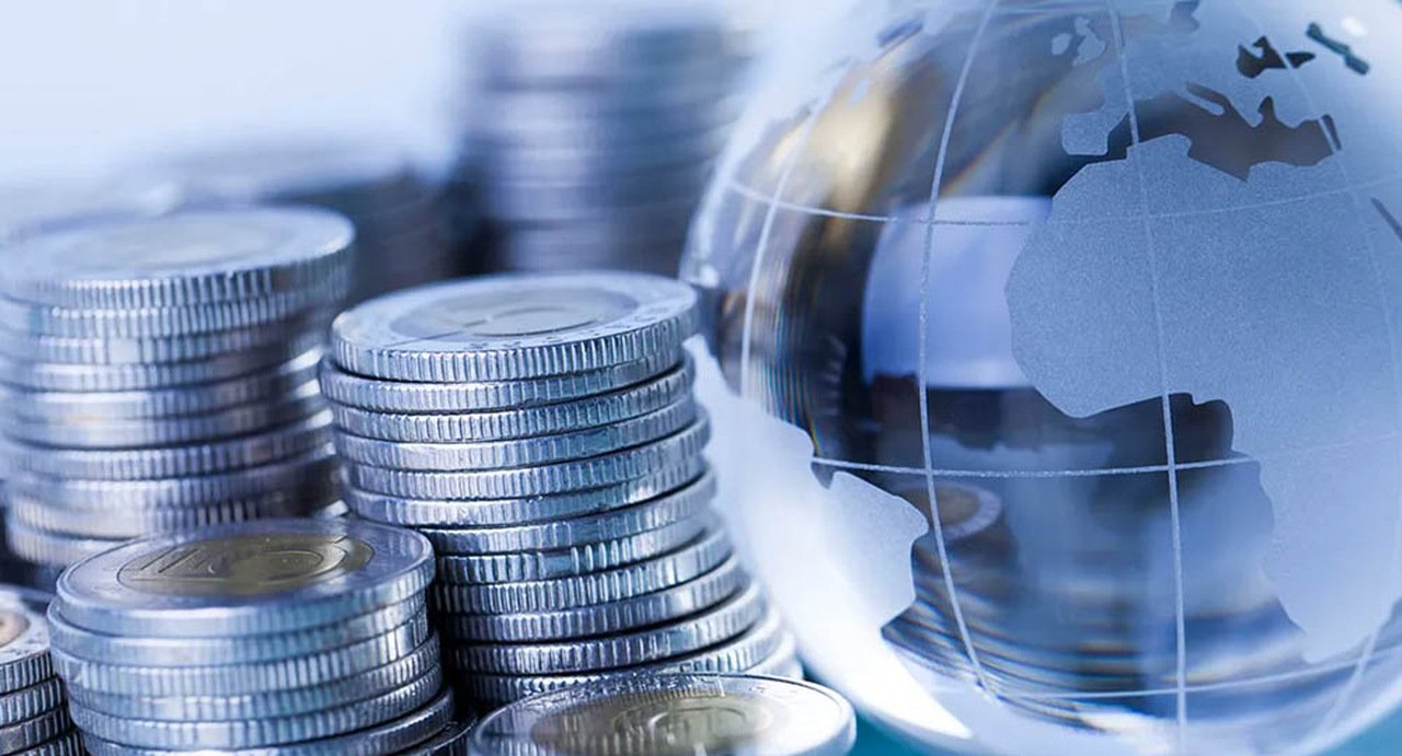 "Crescimento Económico Mundial Vai Desacelerar Para Menos de 2%", Alerta Fitch • Diário Económico