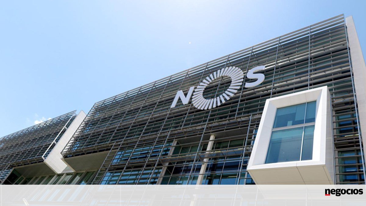 Estamos a contratar. Nos nega plano de despedimentos - Telecomunicações