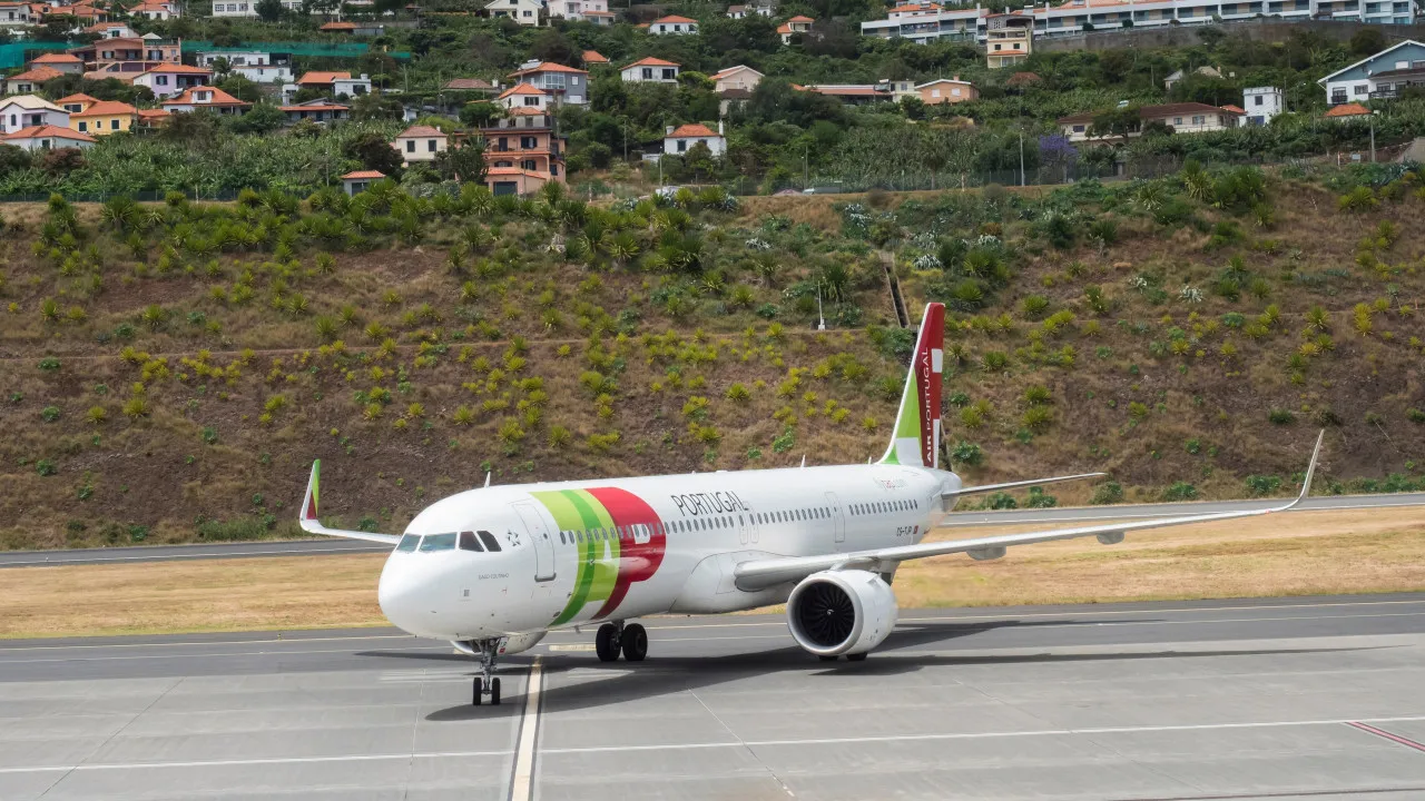 Ligação da TAP Faro-Funchal? "Novos horizontes" que se abrem