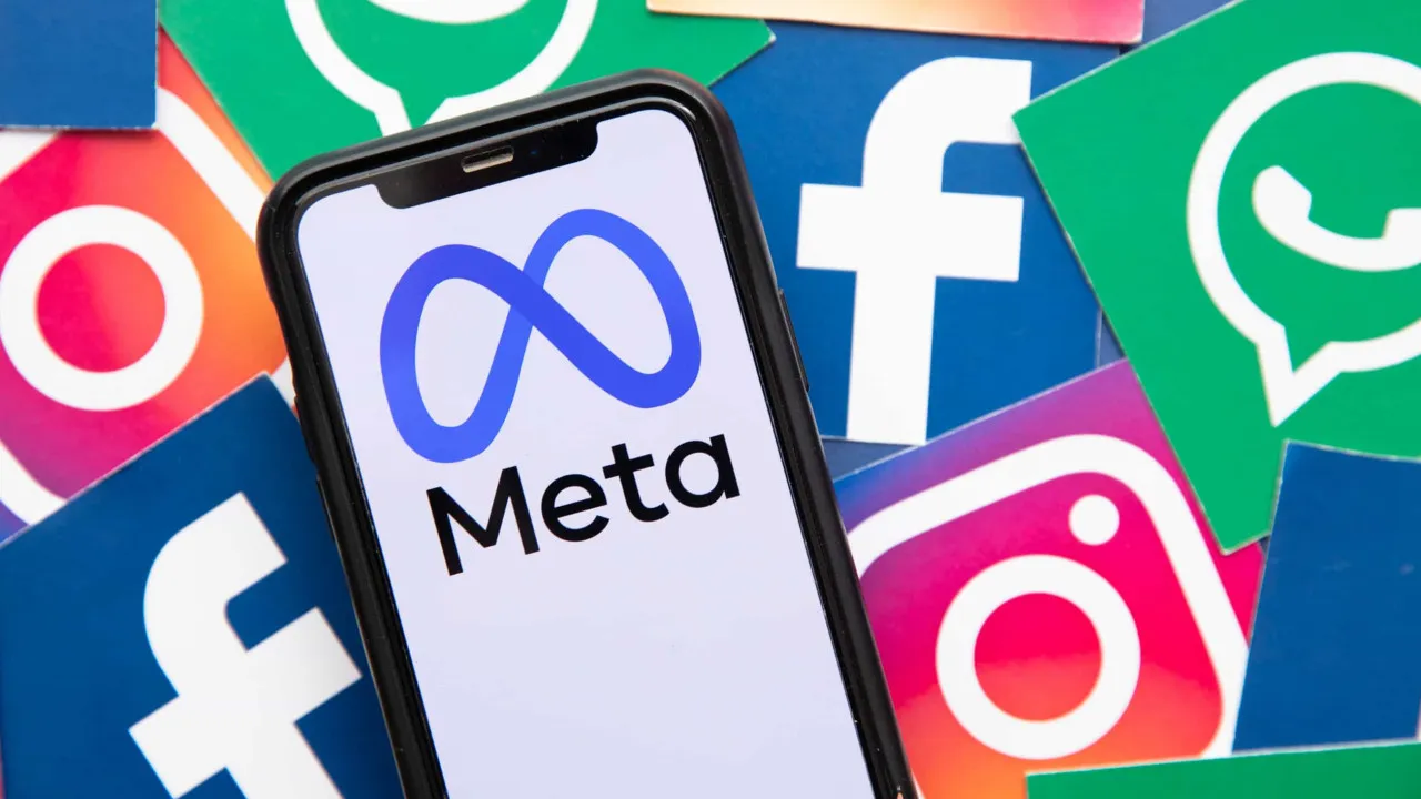 Mais de 200 media franceses processaram a dona do Facebook