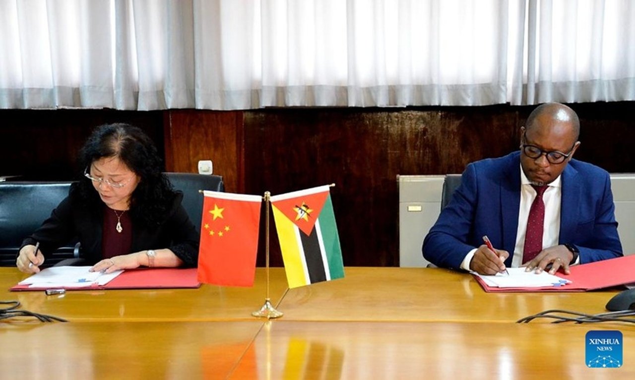 Moçambique e China Assinam Acordo Para Construção de Centro Nacional de Cirurgia • Diário Económico