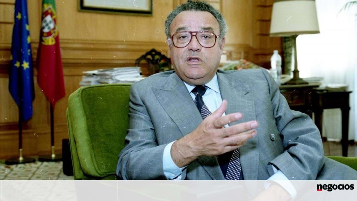Morreu o ex-ministro João Cravinho - Economia