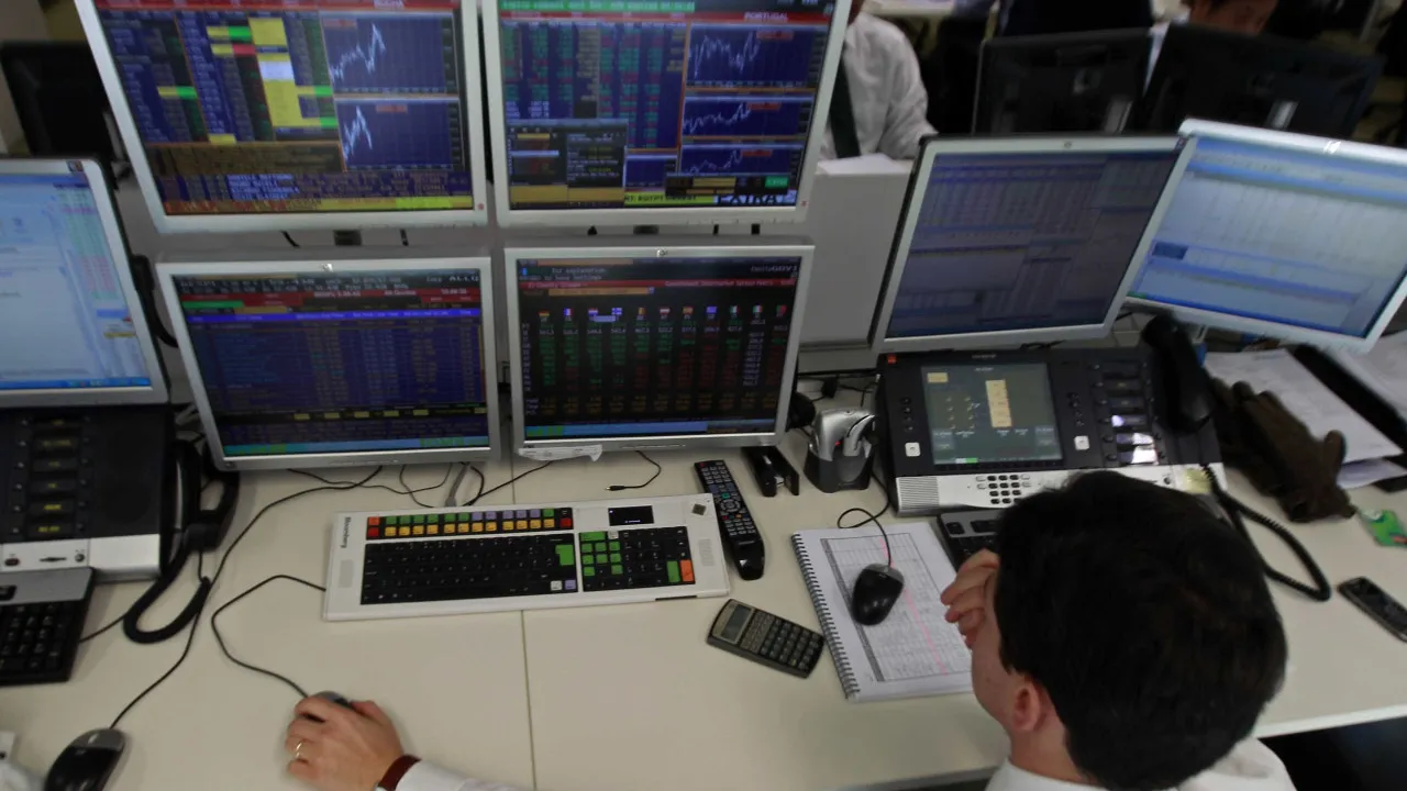 PSI desce com Mota-Engil a cair 4,55%