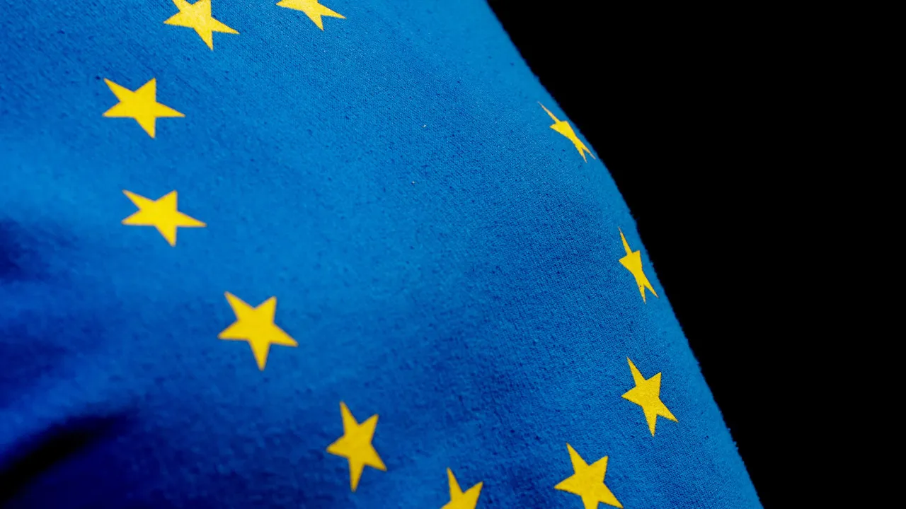 Plano de 10.000 milhões? Bruxelas pede cautela orçamental após proposta