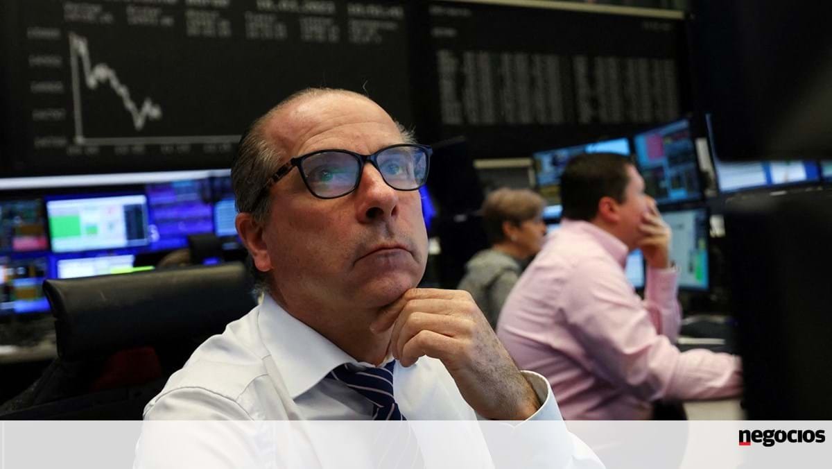Retaliação chinesa atira Europa para o vermelho. Lisboa é exceção - Mercados num minuto