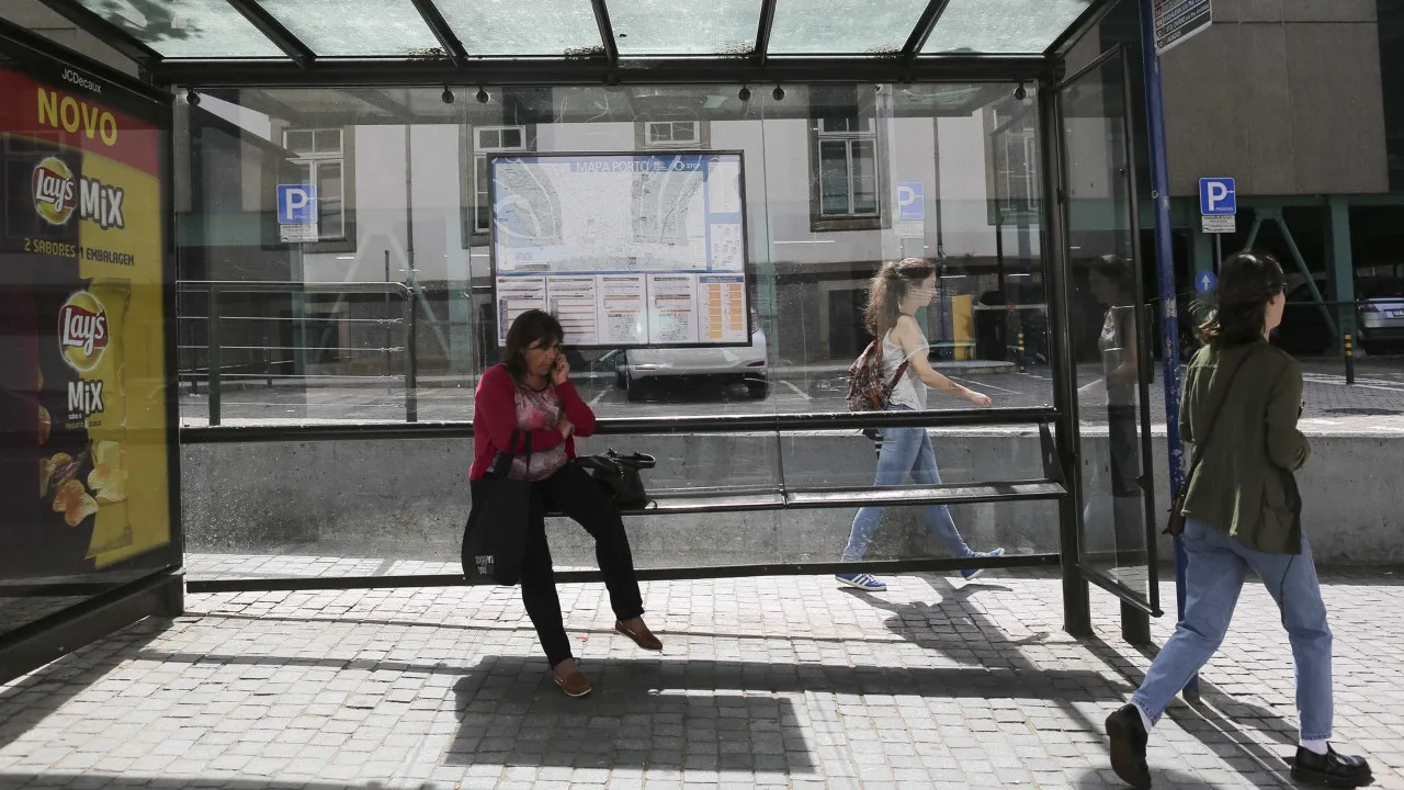 Sindicatos e utentes debateram más condições dos transportes em Lisboa